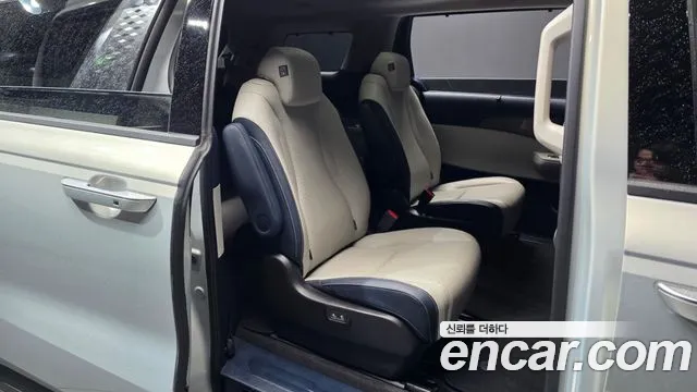 2024 Kia The New Carnival 4th Gen HEV 9seater Signature Sold VIN KNANE81ABRS010990 – front exterior 2024 Kia The New Carnival 4th Gen HEV 9seater Signature Sold VIN KNANE81ABRS010990 – front exterior