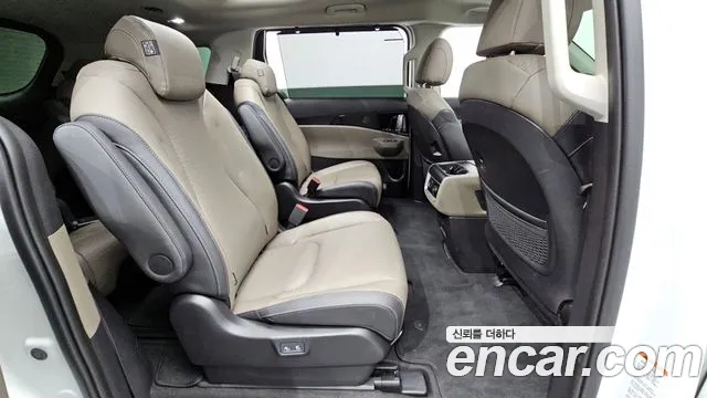 2024 Kia The New Carnival 4th Gen HEV 9seater Signature Sold VIN KNANE81ABRS012695 – exterior detail 2024 Kia The New Carnival 4th Gen HEV 9seater Signature Sold VIN KNANE81ABRS012695 – exterior detail