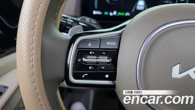 2025 Kia The New Carnival 4th Gen HEV 9seater Signature Sold VIN KNANE81ABSS020789 – interior seats