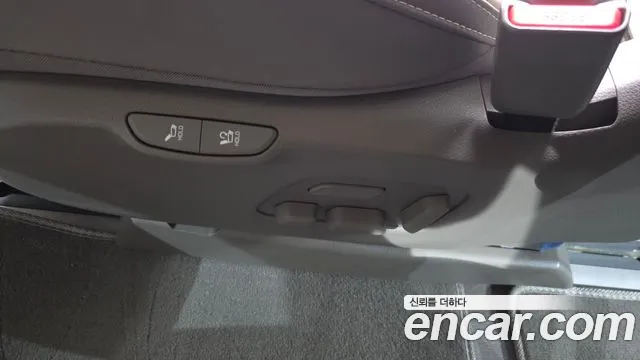 2025 Kia The New Carnival 4th Gen HEV 7seater Gravity Sold VIN KNANE81ABSS026413 – photo 12 2025 Kia The New Carnival 4th Gen HEV 7seater Gravity Sold VIN KNANE81ABSS026413 – photo 12
