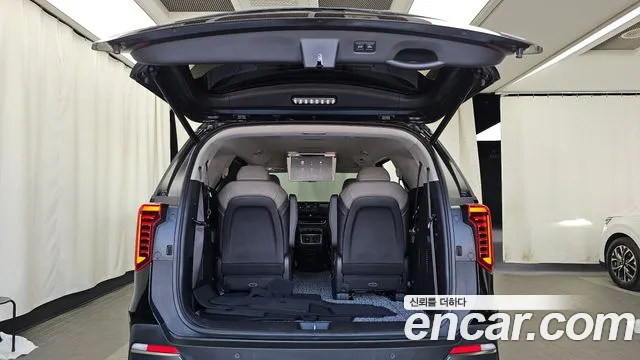 2025 Kia The New Carnival 4th Gen HEV 9seater Gravity Sold VIN KNANE81ABSS038627 – odometer reading