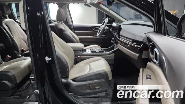2025 Kia The New Carnival 4th Gen HEV 9seater Gravity Sold VIN KNANE81ABSS039060 – rear exterior