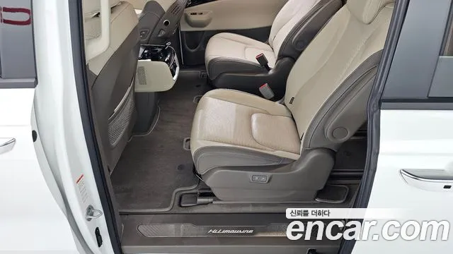 2025 Kia The New Carnival 4th Gen HEV 9-Seater Hi-Limousine Sold VIN KNANE81ABSS053349 – dashboard