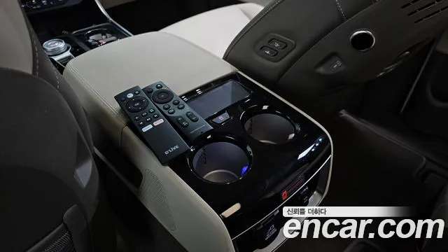 2025 Kia The New Carnival 4th Gen HEV 9-Seater Hi-Limousine Sold VIN KNANE81ABSS053349 – trunk area
