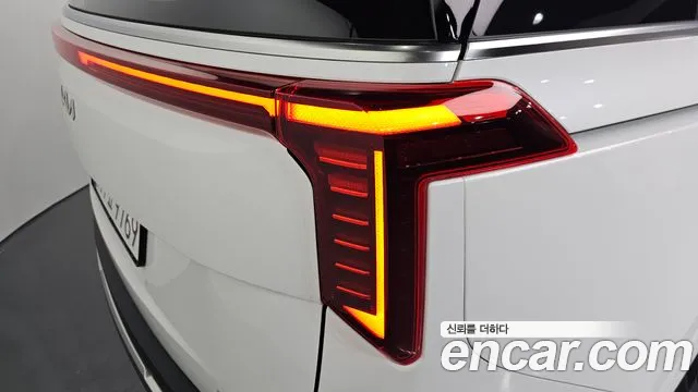 2025 Kia The New Carnival 4th Gen HEV 9-Seater Hi-Limousine Sold VIN KNANE81ABSS053349 – photo 12