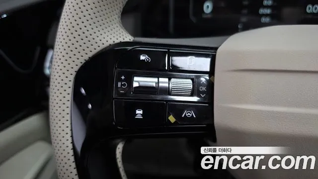 2025 Kia The New Carnival 4th Gen HEV 9seater Gravity Sold VIN KNANE81ABSS077107 – interior seats 2025 Kia The New Carnival 4th Gen HEV 9seater Gravity Sold VIN KNANE81ABSS077107 – interior seats
