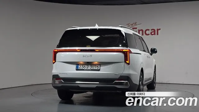 2025 Kia The New Carnival 4th Gen HEV 9seater Signature Sold VIN KNANE81ABSS090590 – trunk area 2025 Kia The New Carnival 4th Gen HEV 9seater Signature Sold VIN KNANE81ABSS090590 – trunk area