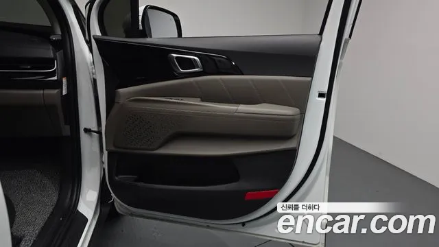 2025 Kia The New Carnival 4th Gen HEV 9seater Signature Sold VIN KNANE81ABSS090590 – photo 23 2025 Kia The New Carnival 4th Gen HEV 9seater Signature Sold VIN KNANE81ABSS090590 – photo 23