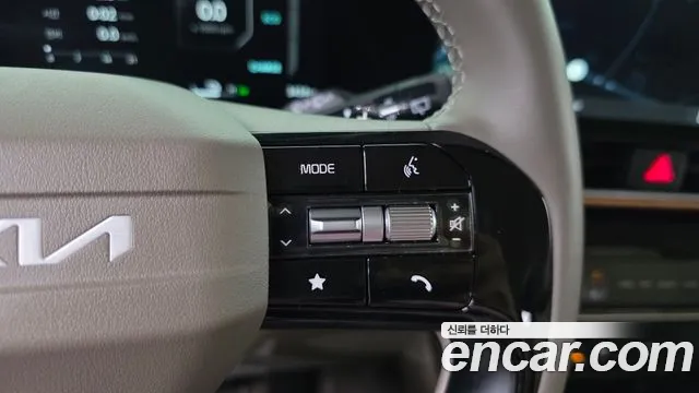 2025 Kia The New Carnival 4th Gen HEV 7seater Signature Sold VIN KNANE81ABSS091748 – photo 24 2025 Kia The New Carnival 4th Gen HEV 7seater Signature Sold VIN KNANE81ABSS091748 – photo 24