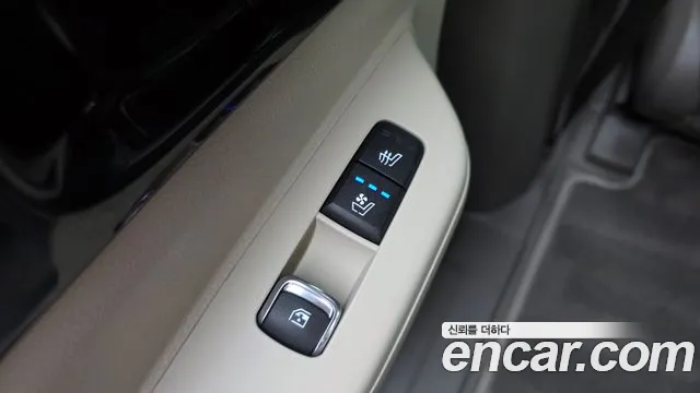 2025 Kia The New Carnival 4th Gen HEV 7seater Signature Sold VIN KNANE81ABSS091748 – photo 32 2025 Kia The New Carnival 4th Gen HEV 7seater Signature Sold VIN KNANE81ABSS091748 – photo 32