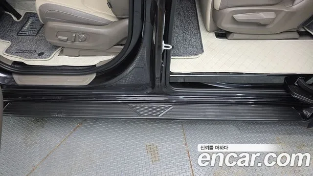 2025 Kia The New Carnival 4th Gen HEV 7seater Signature Sold VIN KNANE81ABSS105524 – photo 13 2025 Kia The New Carnival 4th Gen HEV 7seater Signature Sold VIN KNANE81ABSS105524 – photo 13