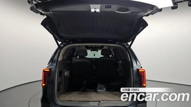 2026 Kia The New Carnival 4th Gen HEV 7-Seater Hi Limousine Sold VIN KNANE81ABTS132756 – trunk area 2026 Kia The New Carnival 4th Gen HEV 7-Seater Hi Limousine Sold VIN KNANE81ABTS132756 – trunk area