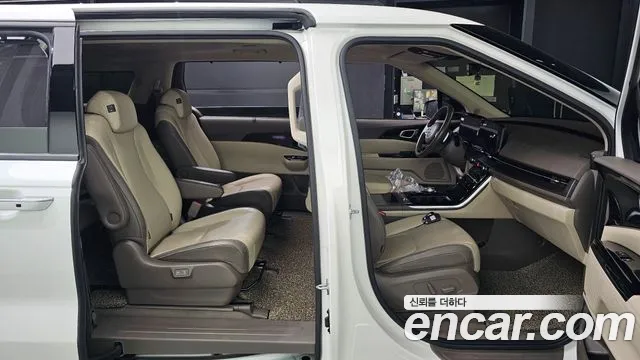 2021 Kia Carnival 4Generation 9-Seater Signature Sold VIN KNANE81BBMS021021 – side profile