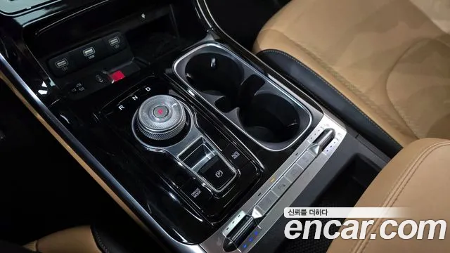 2021 Kia Carnival 4th Gen 9-Seater Signature Sold VIN KNANE81BBMS055852 – trunk area