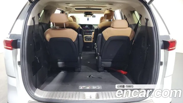 2021 Kia Carnival 4th Gen 9-Seater Signature Sold VIN KNANE81BBMS065577 – interior seats