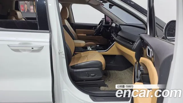 2021 Kia Carnival 4Generation 9-Seater Signature Sold VIN KNANE81BBMS092709 – side profile
