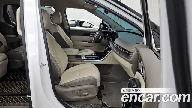 2021 Kia Carnival 4th Gen 7-Seater Signature Sold VIN KNANE81BBMS094547 – trunk area