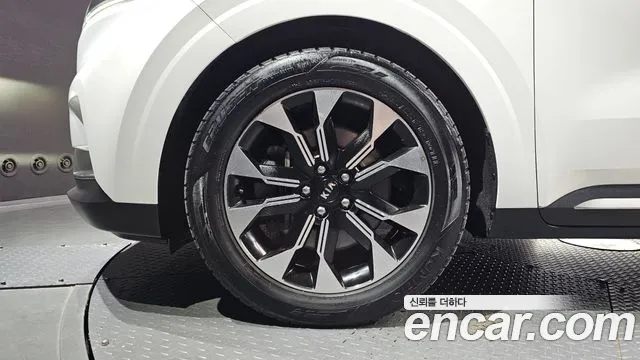 2021 Kia Carnival 4Generation 9-Seater Signature – VIN KNANE81BBMS106500 2021 Kia Carnival 4Generation 9-Seater Signature VIN KNANE81BBMS106500