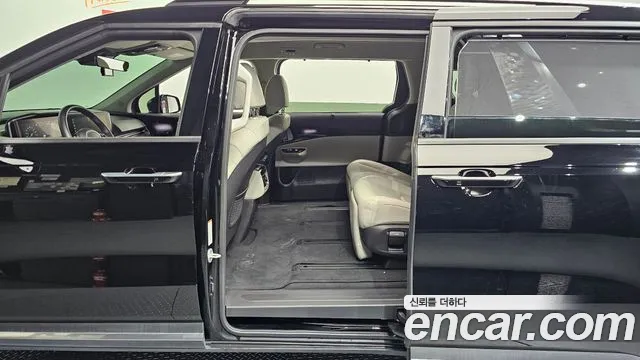 2021 Kia Carnival 4generation 7-Seater Signature Sold VIN KNANE81BBMS113579 – front exterior