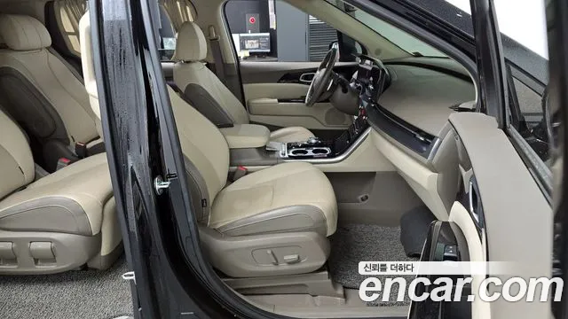 2022 Kia Carnival 4th Gen 7-Seater Hi-Limousine Sold VIN KNANE81BBNS136986 – trunk area