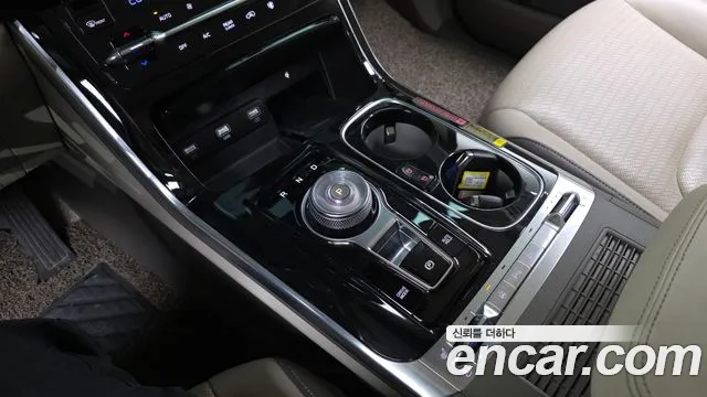 2022 Kia Carnival 4generation 9-Seater Hi-Limousine Sold VIN KNANE81BBNS173753 – front exterior