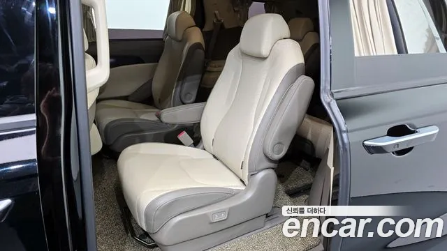 2022 Kia Carnival 4Generation 9-Seater Hi-Limousine Sold VIN KNANE81BBNS182640 – photo 11