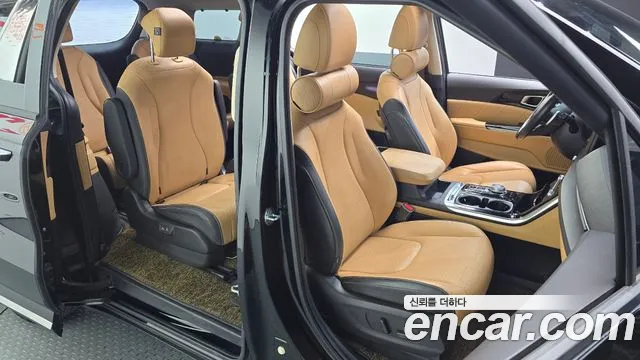 2023 Kia Carnival 4Generation 9-Seater Signature Sold VIN KNANE81BBPS200217 – side profile