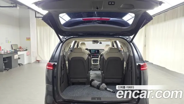 2023 Kia Carnival 4th Gen 9-Seater Signature Sold VIN KNANE81BBPS241313 – exterior detail
