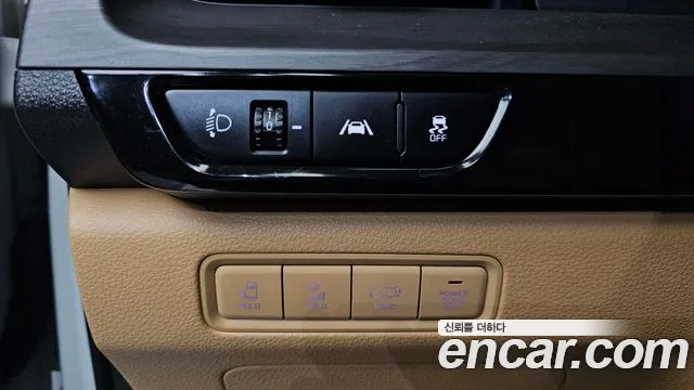 2023 Kia Carnival 4generation 9-Seater Signature Sold VIN KNANE81BBPS273208 – front exterior