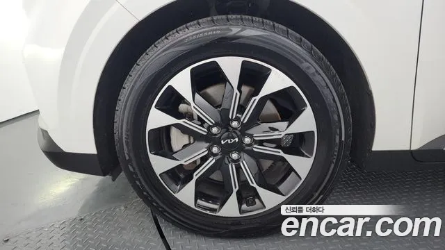 2023 Kia Carnival 4Generation 9-Seater Signature Sold VIN KNANE81BBPS277273 – undercarriage