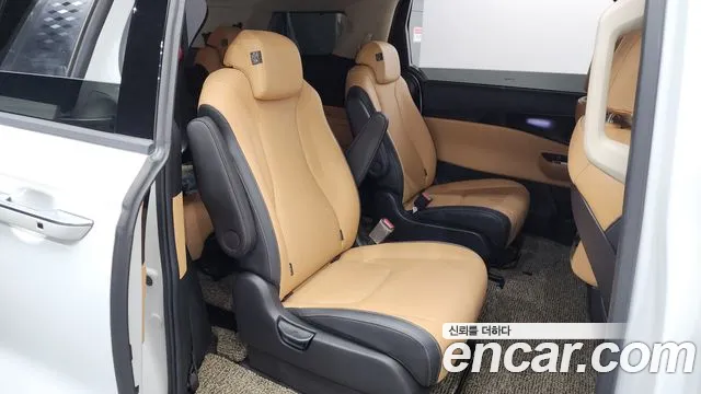 2023 Kia Carnival 4Generation 9-Seater Signature Sold VIN KNANE81BBPS277273 – odometer reading