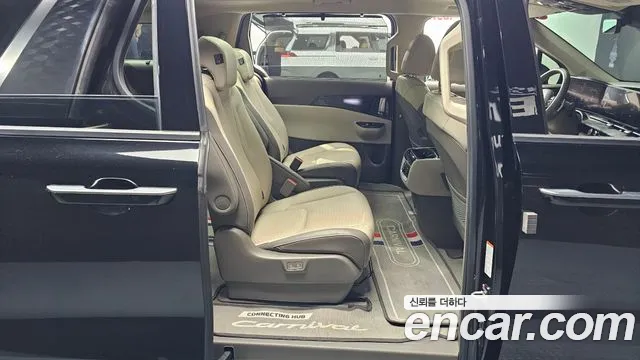 2023 Kia Carnival 4th Gen 9-Seater Signature Sold VIN KNANE81BBPS295361 – exterior detail 2023 Kia Carnival 4th Gen 9-Seater Signature Sold VIN KNANE81BBPS295361 – exterior detail