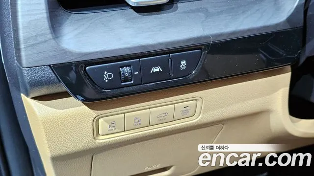 2023 Kia Carnival 4th Gen 7-Seater Signature Sold VIN KNANE81BBPS338829 – dashboard