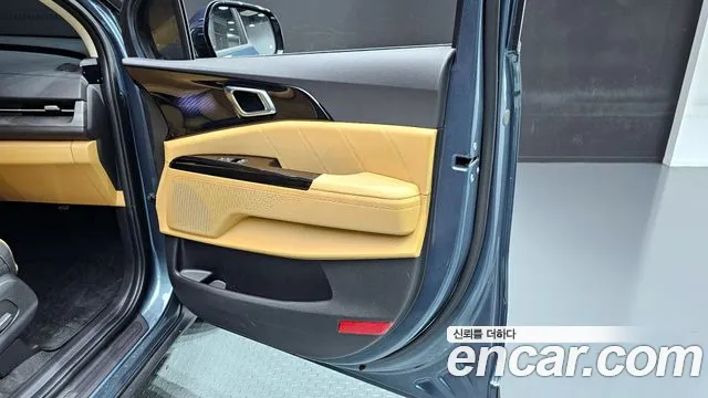 2023 Kia Carnival 4th Gen 7-Seater Signature Sold VIN KNANE81BBPS338829 – photo 24