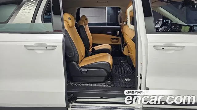 2023 Kia Carnival 4th Gen 9-Seater Signature Sold VIN KNANE81BBPS348015 – exterior detail