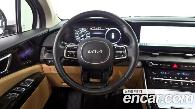 2023 Kia Carnival 4th Gen 9-Seater Signature Sold VIN KNANE81BBPS363738 – dashboard