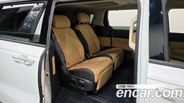 2023 Kia Carnival 4generation 7-Seater Signature Sold VIN KNANE81BBPS382430 – front exterior