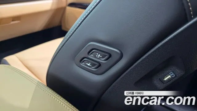 2023 Kia Carnival 4Generation 9-Seater Signature Sold VIN KNANE81BBPS396333 – photo 11