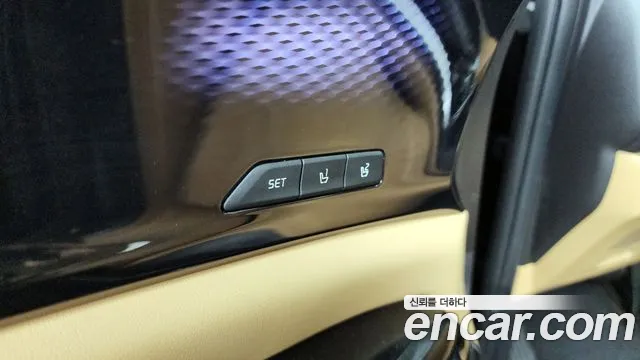 2023 Kia Carnival 4Generation 9-Seater Signature Sold VIN KNANE81BBPS403158 – rear exterior