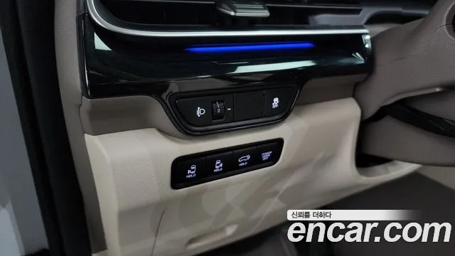 2024 Kia The New Carnival 4th Gen 9-Seater Signature Sold VIN KNANE81BBRS407342 – interior seats