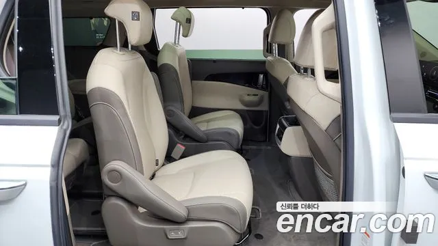 2024 Kia The New Carnival 4th Gen 9-Seater Signature Sold VIN KNANE81BBRS407342 – photo 28