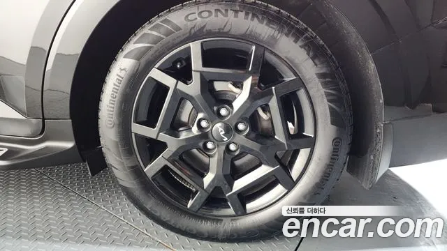 2025 Kia The New Carnival 4th Gen 7-Seater Gravity Sold VIN KNANE81BBSS452421 – trunk area 2025 Kia The New Carnival 4th Gen 7-Seater Gravity Sold VIN KNANE81BBSS452421 – trunk area