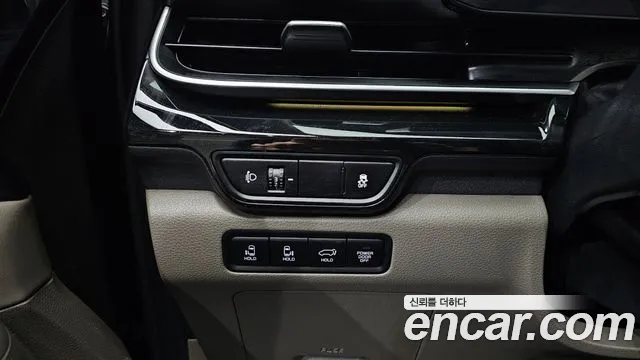 2025 Kia The New Carnival 4th Gen 9-Seater Signature Sold VIN KNANE81BBSS478396 – rear exterior