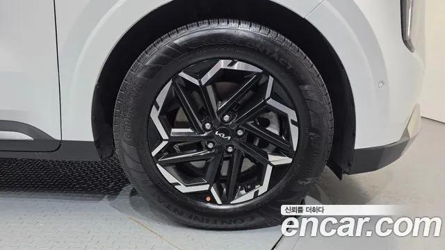 2025 Kia The New Carnival 4th Gen 9-Seater Signature Sold VIN KNANE81BBSS480552 – photo 17
