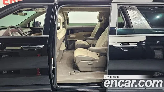 2025 Kia The New Carnival 4th Gen 9-Seater Gravity Sold VIN KNANE81BBSS483486 – trunk area