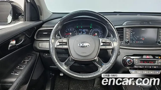 2018 Kia The New Sorento Gasoline 2.0 Turbo 2WD Sold VIN KNAPG811BJA421822 – rear exterior 2018 Kia The New Sorento Gasoline 2.0 Turbo 2WD Sold VIN KNAPG811BJA421822 – rear exterior