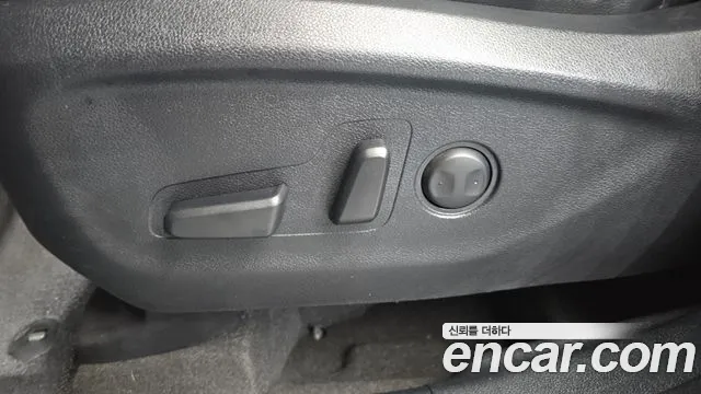 2019 Kia The New Sorento Gasoline 2.0 Turbo 2WD Sold VIN KNAPG811BKA514569 – rear exterior 2019 Kia The New Sorento Gasoline 2.0 Turbo 2WD Sold VIN KNAPG811BKA514569 – rear exterior