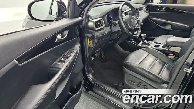 2019 Kia The New Sorento Diesel 2.0 2WD Sold VIN KNAPG81ABKA550607 – trunk area