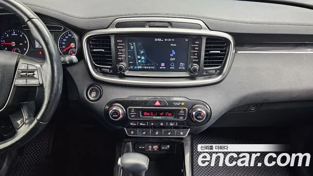2020 Kia The New Sorento Diesel 2.0 2wd Sold VIN KNAPG81ABLA572616 – front exterior