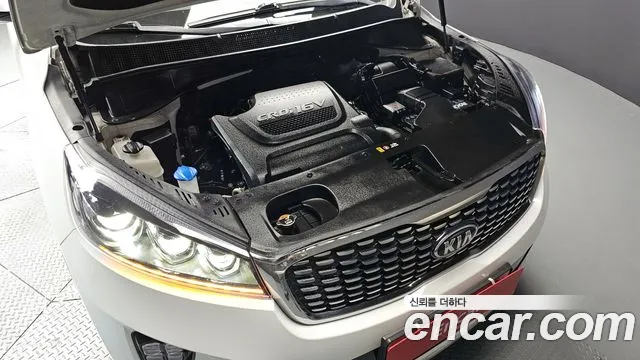 2018 Kia The New Sorento Diesel 2.2 2WD Sold VIN KNAPG81BBJA452065 – trunk area